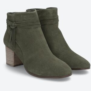 NWOT Stitch Fix Violet & Red Booties sz 9.5